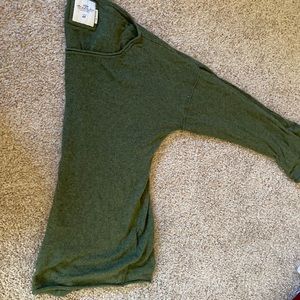 Green H&M sweater. Oversized thin and comfortable!
